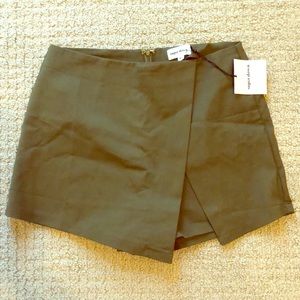 Superdown from Revolve clothing skirt/shorts